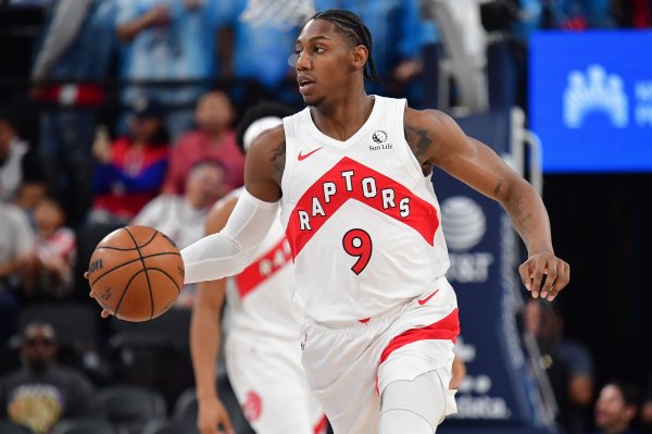 股票配资资质 奎克利：巴雷特防守进步很大 他经验丰富心态成熟了很多